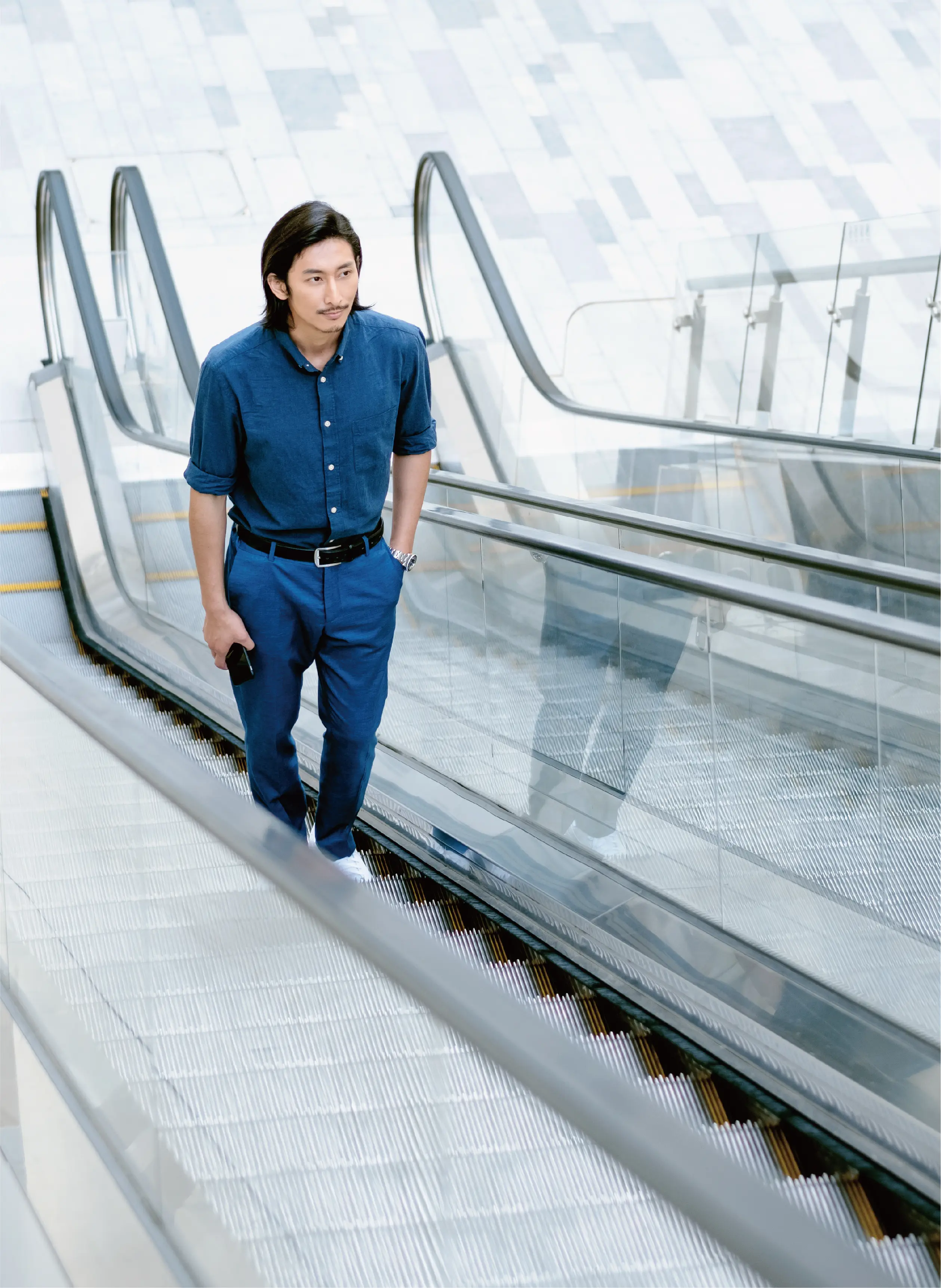 Commercial outdoor escalator.webp